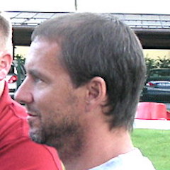 Robert Krof war Mitglied der österreichischen Minigolf Nationalmannschaft.
